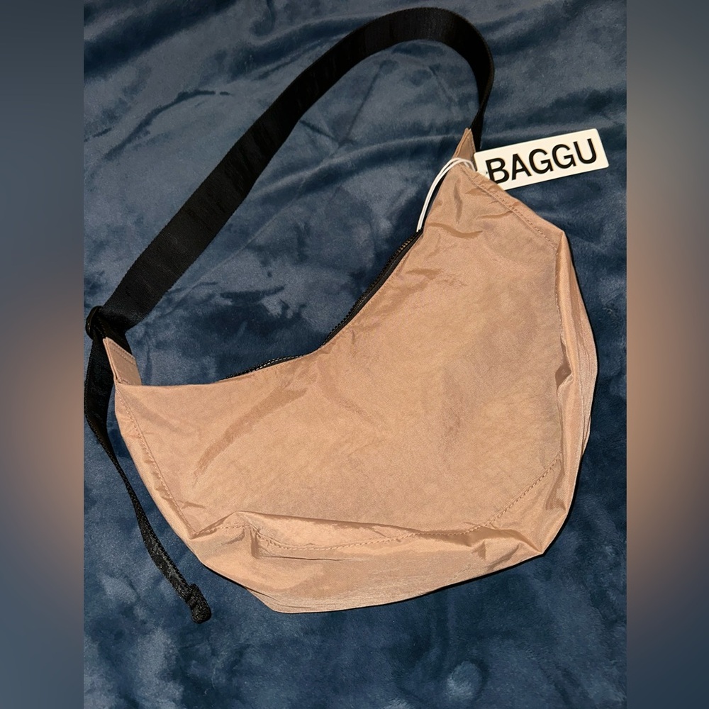 BAGGU Cocoa Medium Crescent (Original length strap!)